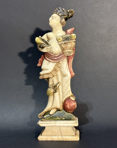 "The Four Seasons," 17th Polychrome Alabaster Group From Northern Italy - Sculpture Style Louis XIV