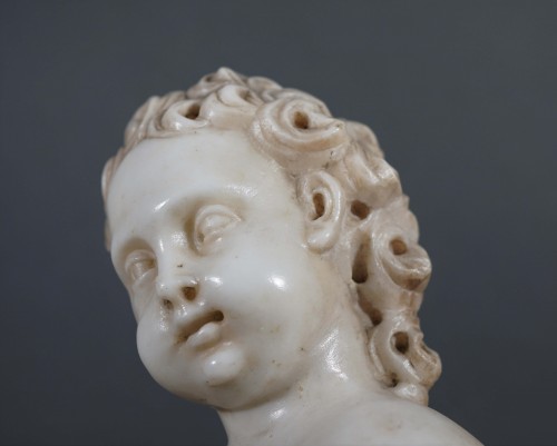 Louis XIV - Putto en marbre Italie 17e siècle
