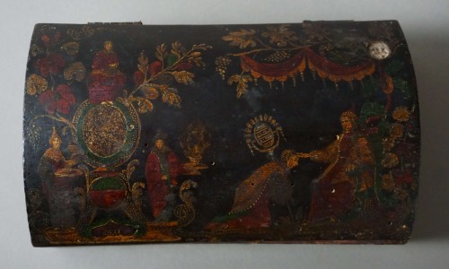 Objects of Vertu  - 17th Venetian  Lacquer and Gilted Chinoiserie Box  