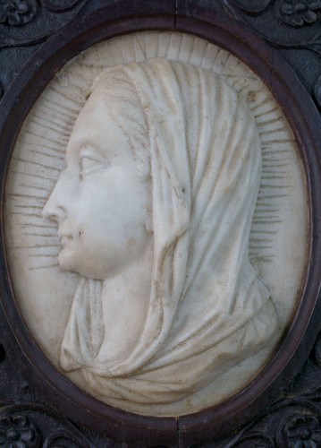 Profil de Vierge Médaillon en marbre 18e siècle - Art sacré, objets religieux Style Louis XIV