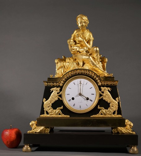 Antiquités - Maternity - Large Empire Bronze Mantel Clock