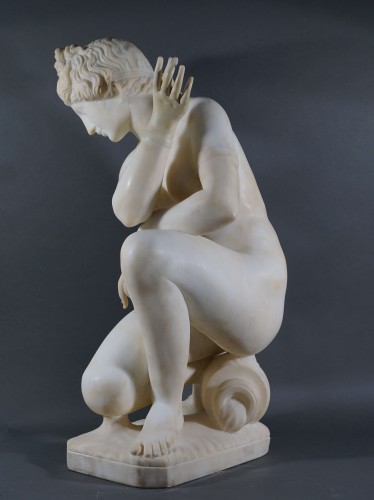 Venus accroupie grande sculpture en albâtre - Napoléon III
