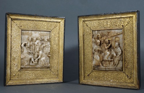 Early 17th Pair of Mechelen Alabaster Plaques  - 