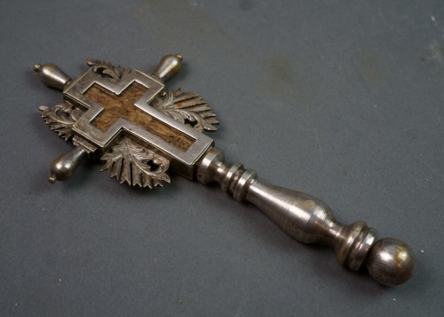 Croix orthodoxe Byzantine bois sculpté et argent du 17e siècle - Art sacré, objets religieux Style Louis XIII
