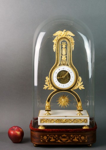 Pendule lyre à mouvement squelette d'poque Louis XVI - Horlogerie Style Louis XVI