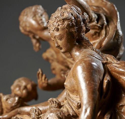 Diane la chasseresse et une Servante tentées par des Satyres - Antichità Santa Giulia