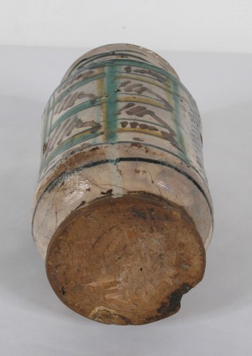 XIe au XVe siècle - Albarello en majolique polychrome archaïque, Italie centrale XVe siècle
