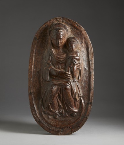 Leather relief depicting the Madonna enthroned with Child on her lap - Sculpture Style 