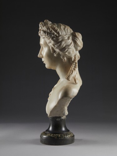 XVIIe siècle - Buste en marbre de Cérès, déesse romaine de la terre et de la fertilité