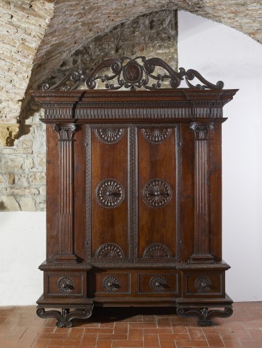Armoire farnésienne, Parme XVIIe siècle - Mobilier Style 