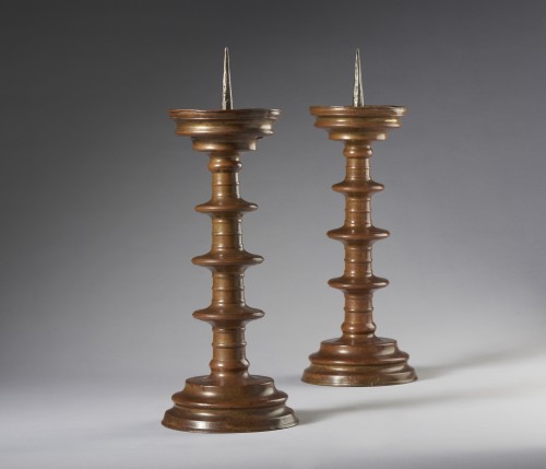Pair of bronze ring candlesticks, Tuscany 16th century - 