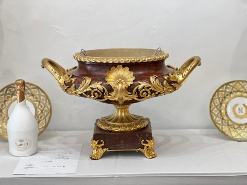 19th-century cherry red marble and gilded bronze planter - Decorative Objects Style Napoléon III