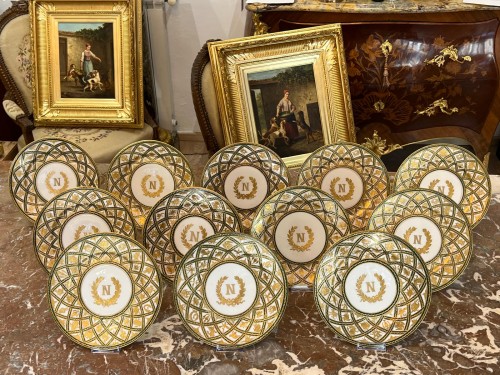 Twelve Napoleon plates, Imperial Manufactory of Sèvres, 19th century - Porcelain & Faience Style Napoléon III