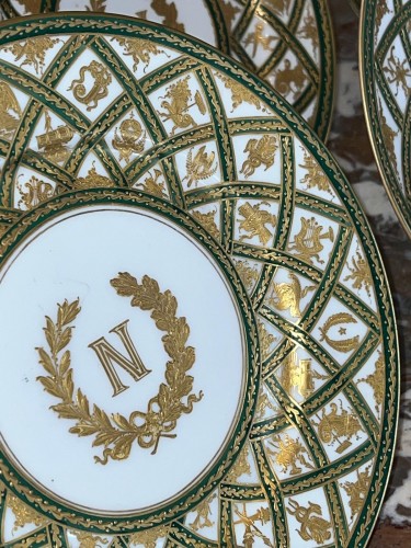 Twelve Napoleon plates, Imperial Manufactory of Sèvres, 19th century - 