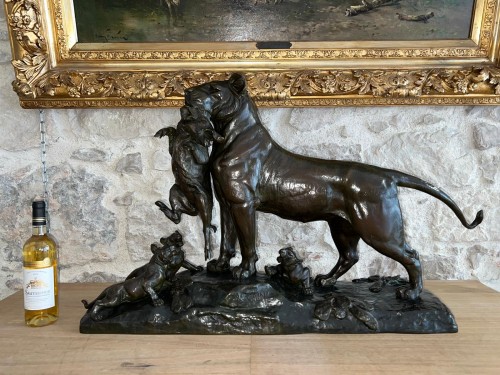 Auguste Nicolas Cain (1821-1894) - Lionne portant un sanglier à ses lionceaux - Antikvariat Nice