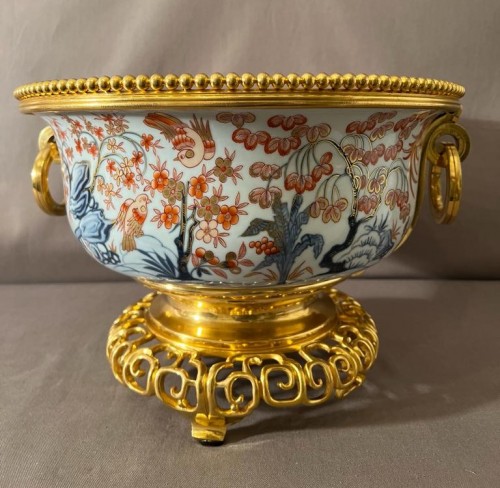 19th century - Large 19th-century Imari porcelain and gilt bronze bowl