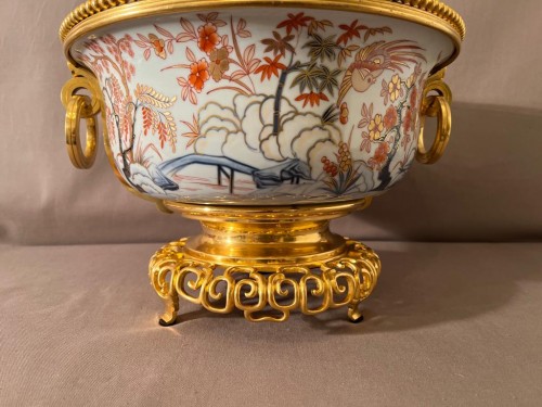 Antiquités - Large 19th-century Imari porcelain and gilt bronze bowl