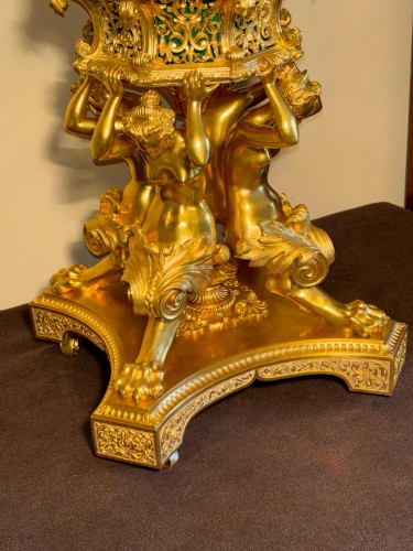 Centre de table, jardinière du 19e siècle en bronze ciselé doré - Restauration - Charles X