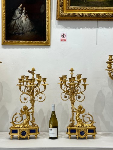 Paire de candélabres aux femmes ailées XIXe siècle - Luminaires Style Napoléon III