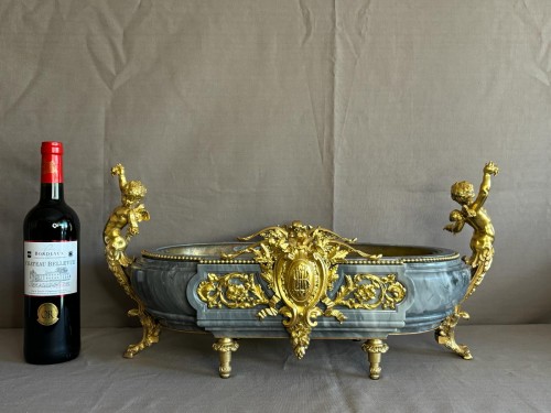 Jardinière en marbre bleu turquin et bronze doré fin XVIIIe siècle - Objet de décoration Style Louis XVI