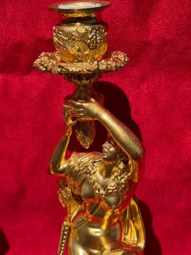 Antiquités - Paire de flambeaux du XIXe siècle en bronze ciselé et doré