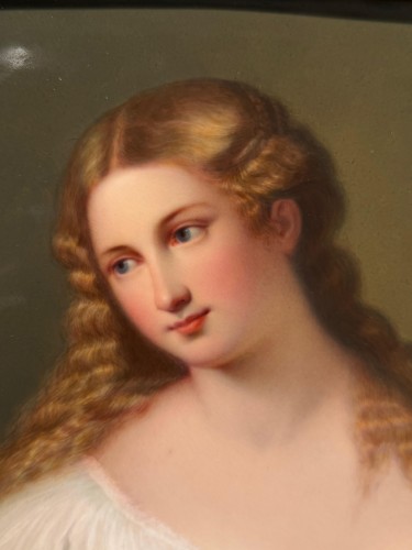 Portrait de jeune femme – Plaque en porcelaine KPM Berlin fin XIXe - Napoléon III
