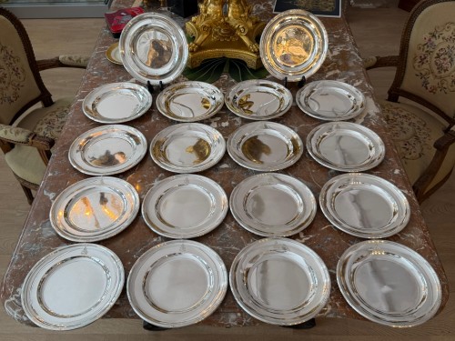 Maison ODIOT et Léonard Vincelet - Ensemble de 18 assiettes en argent massif - Argenterie et Arts de la table Style Napoléon III