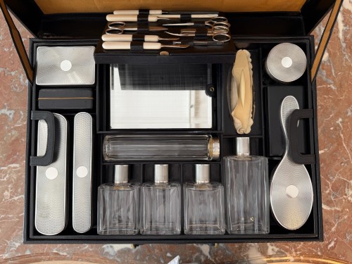 Coffret nécessaire de voyage début XXe siècle - Objets de Vitrine Style Art Déco