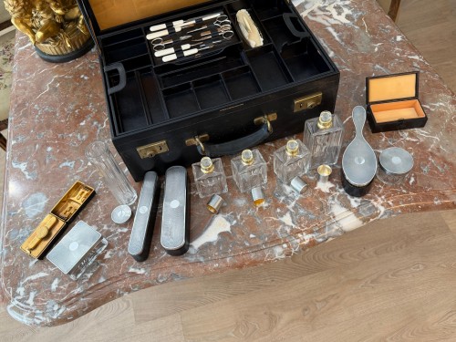 Coffret nécessaire de voyage début XXe siècle - Antikvariat Nice