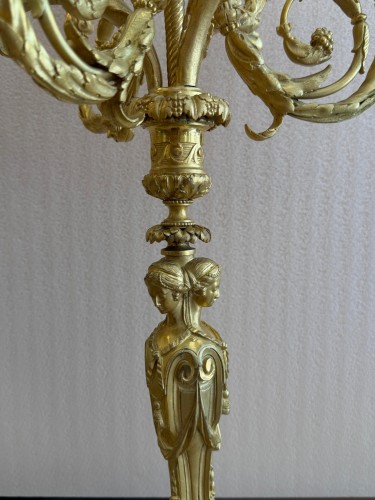 Antiquités - Paire de candélabres en bronze ciselé et doré 1860