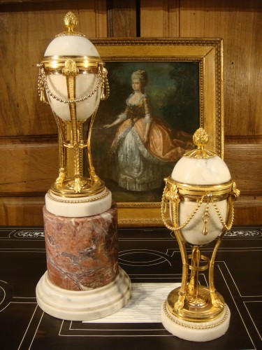Paire de cassolettes formant bougeoirs - Objet de décoration Style Napoléon III