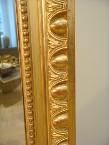 Antiquités - Large gilded mirror with woman&#039;s profile - Late 19t century