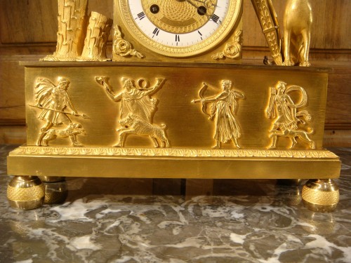 Antiquités - Diane Chasseresse, Pendule en Bronze d’époque Restauration