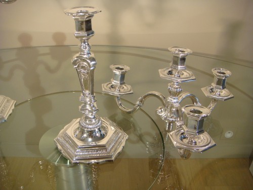 Antiquités - Paire de candélabres en bronze argenté fin XIXe