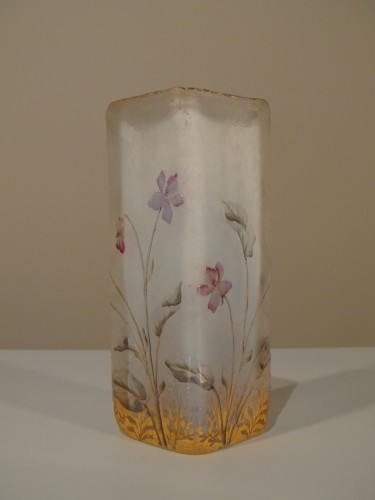 Daum Nancy  - Vase  Art Nouveau à décor de vvolettes  - Verrerie, Cristallerie Style Art nouveau