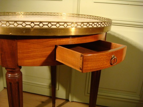 Table ronde dite bouillotte - Louis XVI