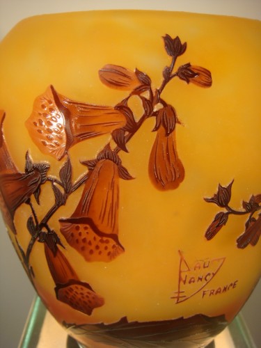 Daum Nancy France - Vase en verre multicouche vers 1900 - Antiquaires Balzeau & Brion