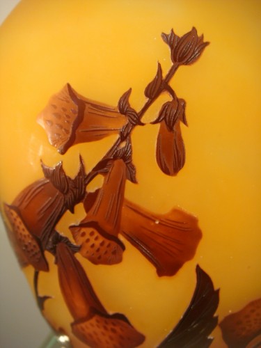 Art nouveau - Daum Nancy France - Vase en verre multicouche vers 1900