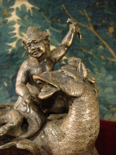 Antiquités - Bronze argenté du XVIIe siècle représentant un Triton
