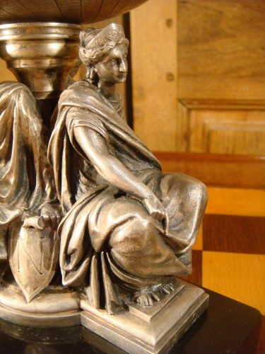 Antiquités - Cassolette en Bronze argenté " A la Gloire des Armées Napoléonienne