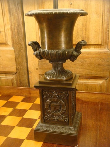 Paire de lampes cassolettes vases medicis en bronze epoque Louis Philippe - Luminaires Style Louis-Philippe
