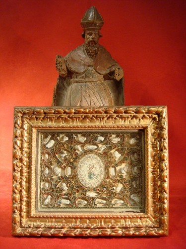 Cadre reliquaire paperolles début XVIIIe siècle - Art sacré, objets religieux Style Louis XIV