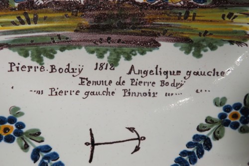 Antiquités - Saladier Plat Patronymique en Faience de Nevers Epoque début XIXe