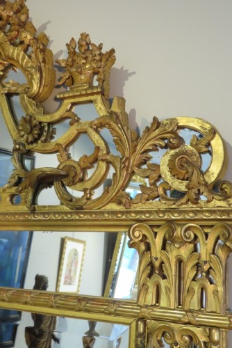 Miroirs, Trumeaux  - Grand miroir Napoléon III en bois doré de style Régence