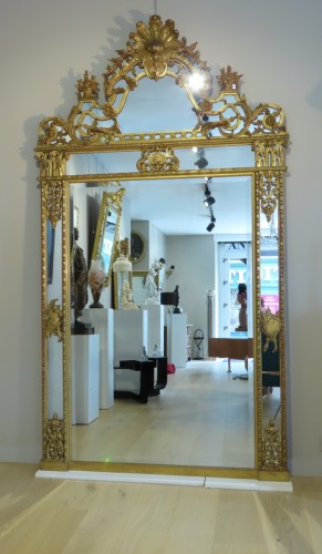 Antiquités - Grand miroir Napoléon III en bois doré de style Régence