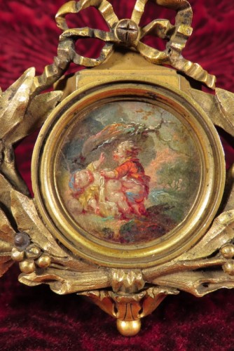 Miniature peinte de deux amours scene grivoise  fin XVIIIe - Objets de Vitrine Style Louis XVI