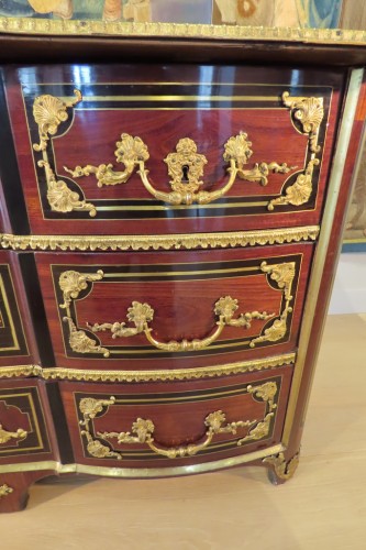 Commode Régence en arbalète et bronze doré - Antiquaires Balzeau & Brion