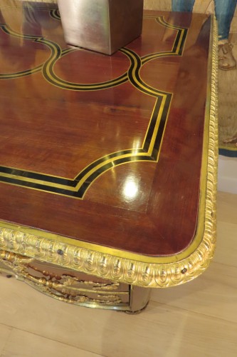 Commode Régence en arbalète et bronze doré - Régence