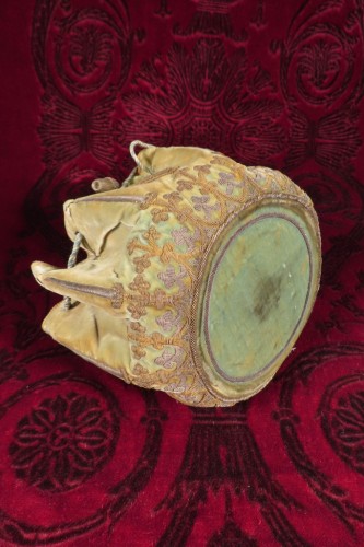 Louis XV - Aumoniere bourse confrérie des dames de Sainte Geneviève - Epoque XVIIIe siècle