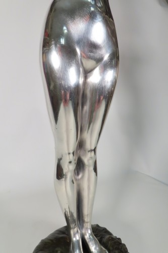 Sculpture Sculpture en Bronze - Femme nue en bronze argenté signé A. Calendi